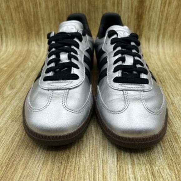 Adidas Samba OG Women's Size 8 Silver Metallic Black Athletic Shoes Sneakers - Picture 2 of 10